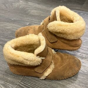 LL Bean Wicked Good Suede Booties